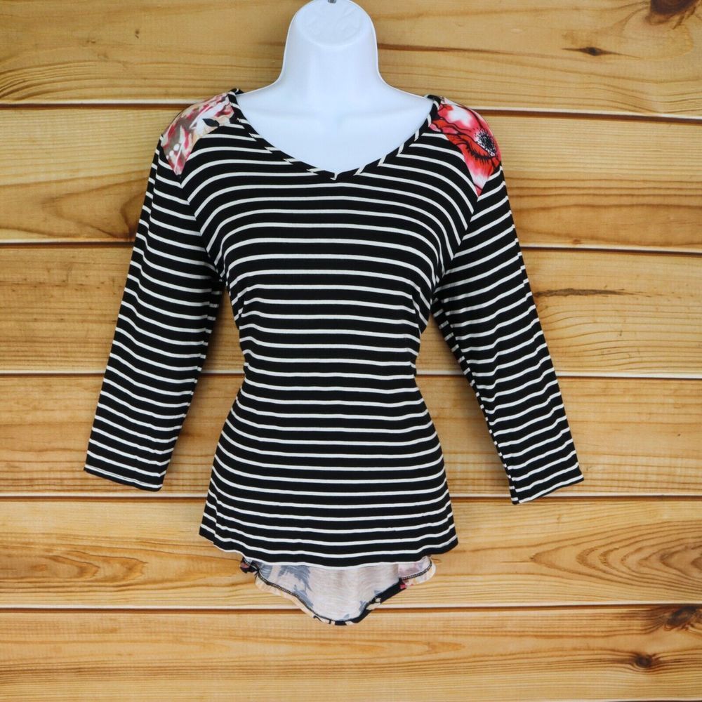 Christopher & Banks Knit Top Rounded V-Neck Womens S Black‎ Hi-Lo Striped Floral